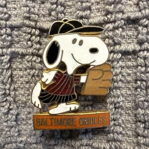 Vintage Snoopy Baltimore Orioles Enamel Pin 1970s Peanuts MLB Baseball Aviva
